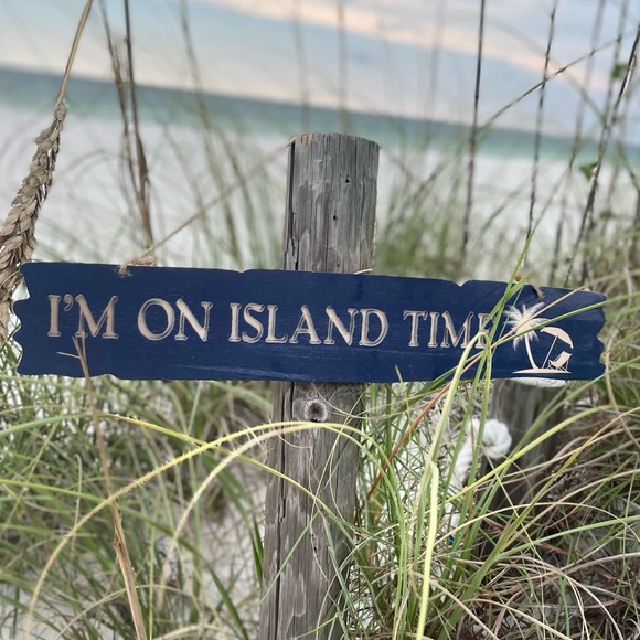 NEW “I’M ON ISLAND TIME” WOODEN BOARD SIGN COASTAL NAUTICAL BEACH WALL DECOR - Picture 10 of 16